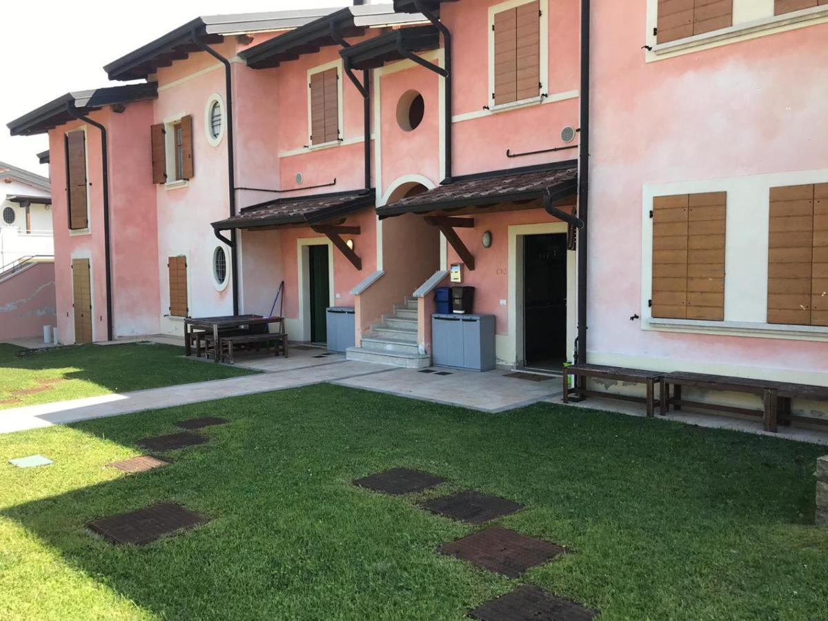 Luxury Apartments - Le Fate - Residence With Pool Manerba del Garda Zewnętrze zdjęcie