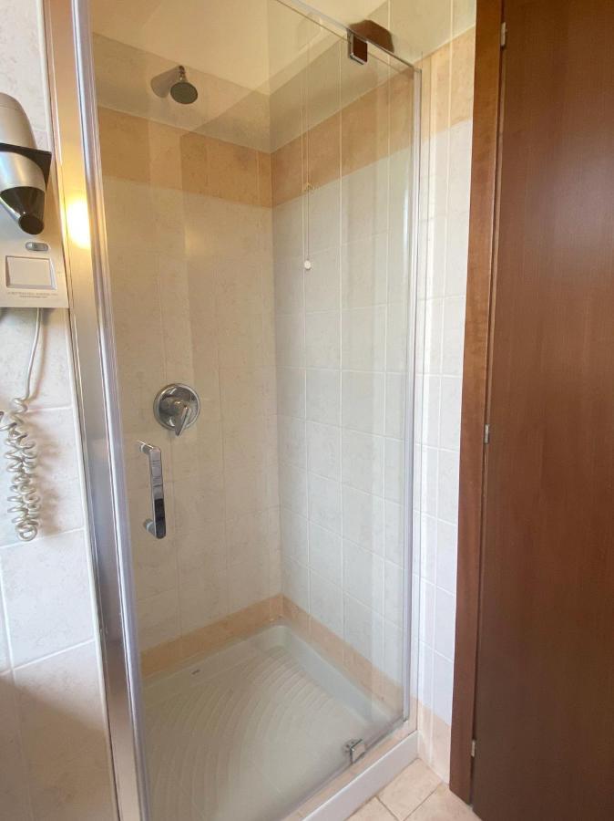 Luxury Apartments - Le Fate - Residence With Pool Manerba del Garda Zewnętrze zdjęcie